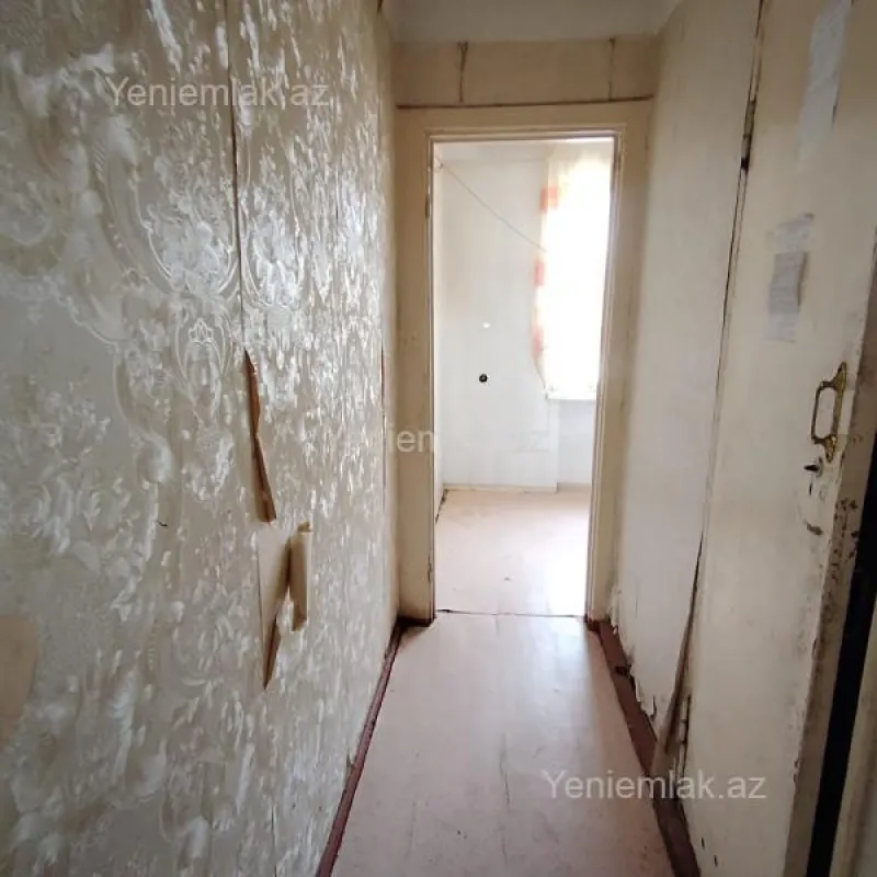 Satılır 2 otaqlı köhnə tikili 60 m²