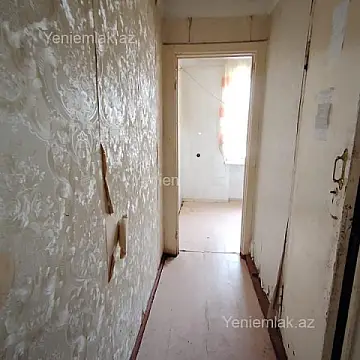 Satılır 2 otaqlı köhnə tikili 60 m²
