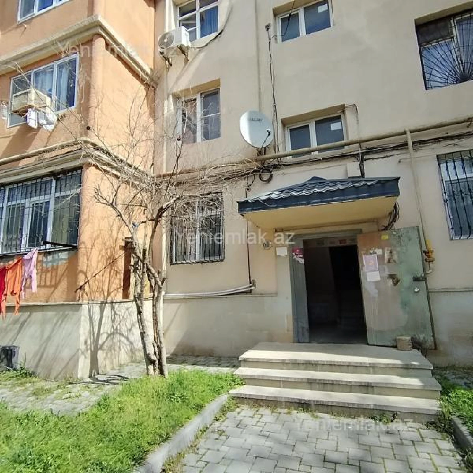 Satılır 2 otaqlı köhnə tikili 60 m²