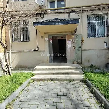 Satılır 2 otaqlı köhnə tikili 60 m²