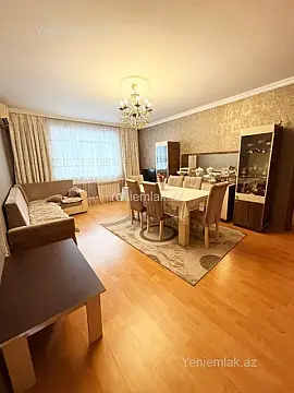 Satılır 4 otaqlı köhnə tikili 120 m²