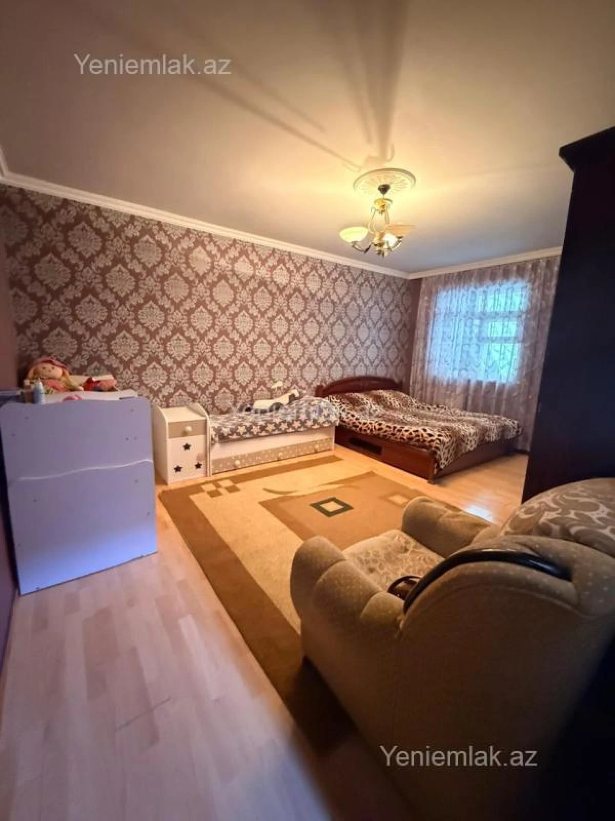 Satılır 4 otaqlı köhnə tikili 120 m²