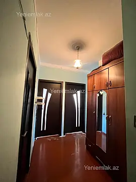 Satılır 3 otaqlı köhnə tikili 85 m²