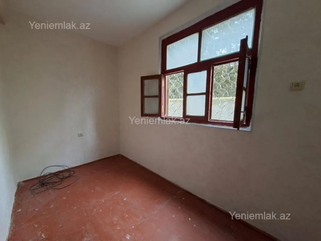 Satılır 3 otaqlı köhnə tikili 50 m²