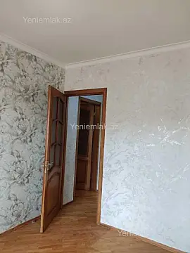 Satılır 2 otaqlı köhnə tikili 70 m²