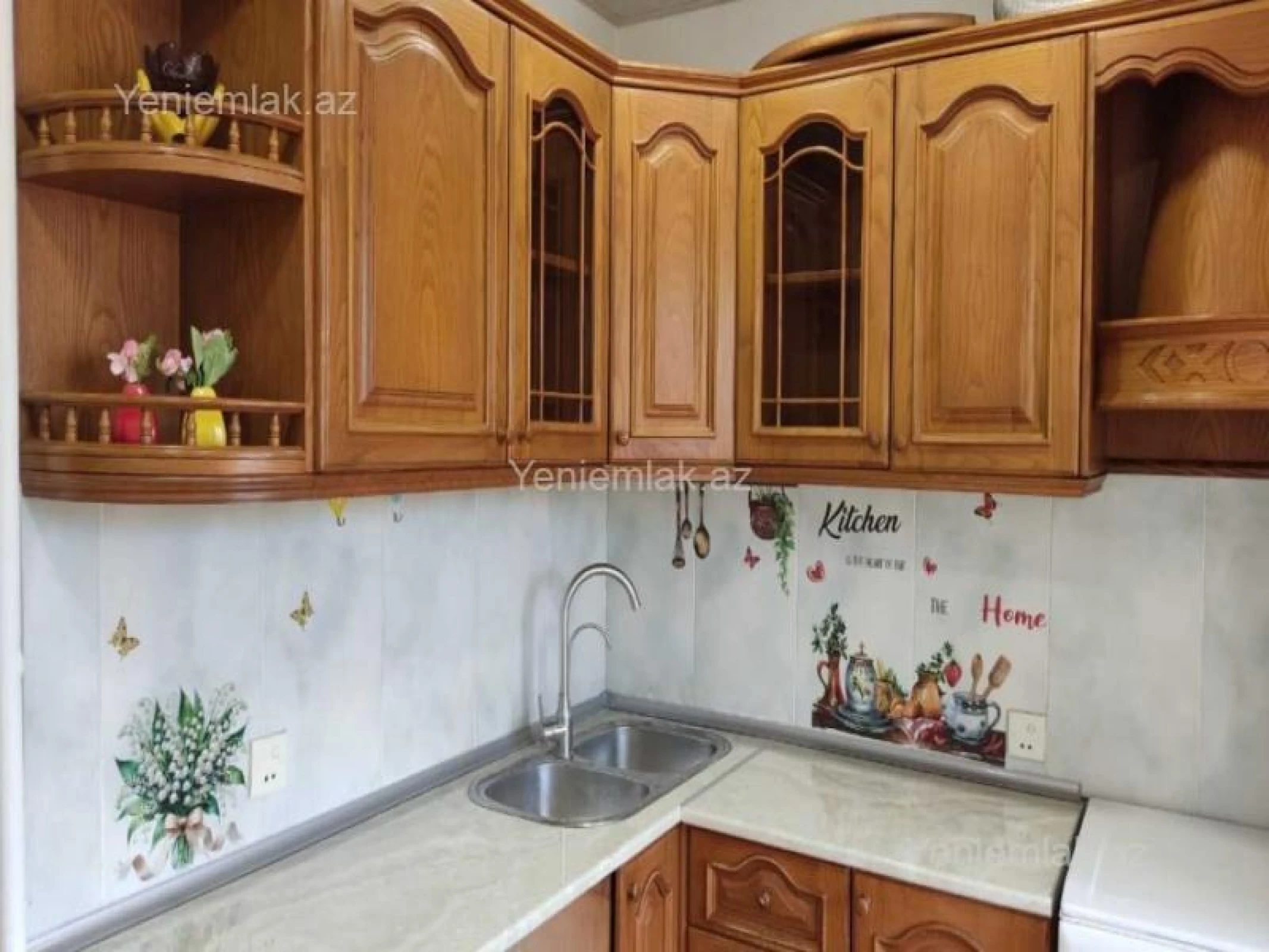 Satılır 2 otaqlı köhnə tikili 70 m²