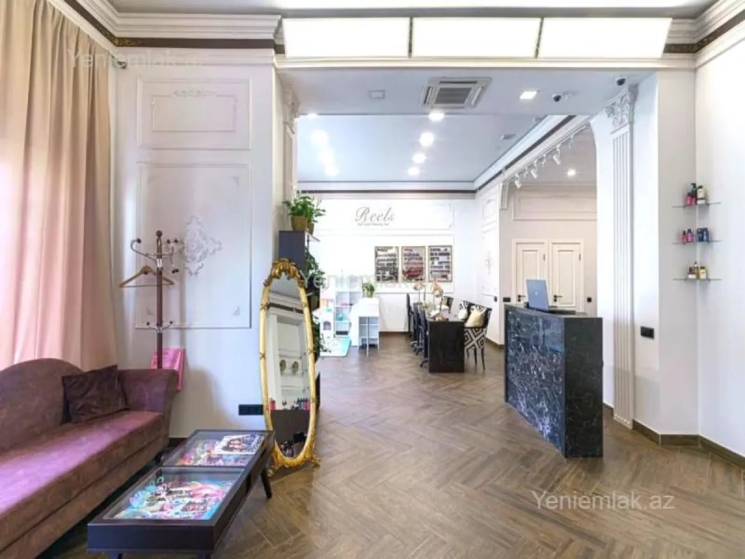 Satılır 6 otaqlı obyekt 275 m²