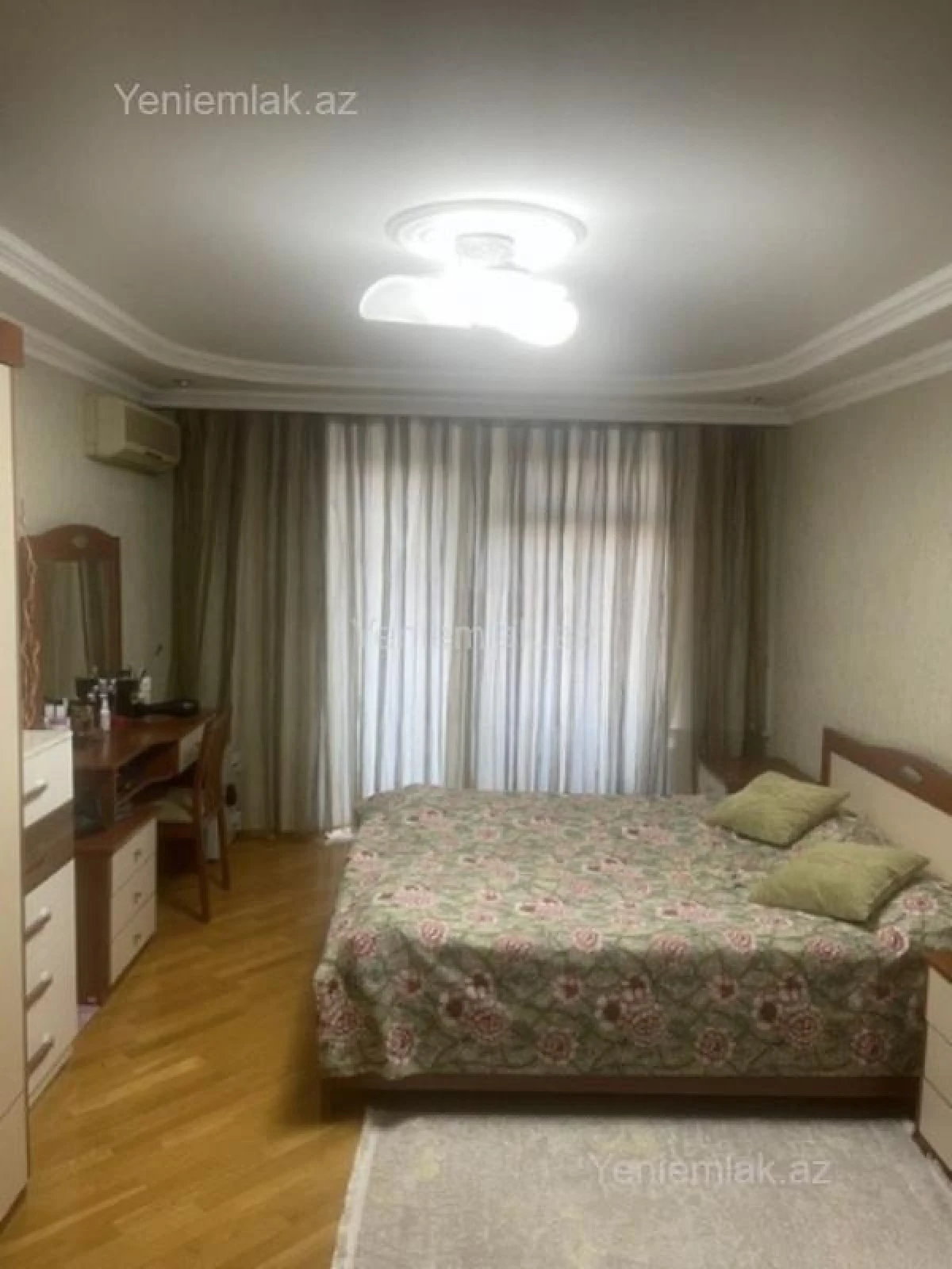 Satılır 3 otaqlı köhnə tikili 80 m²