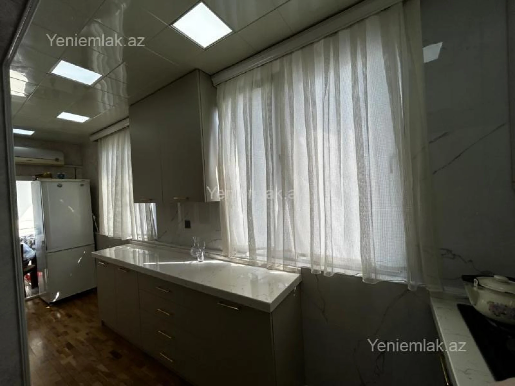 Satılır 3 otaqlı köhnə tikili 70 m²
