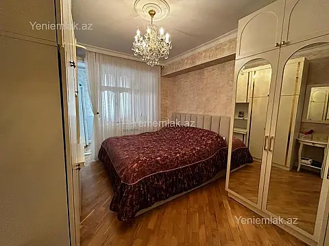 Satılır 3 otaqlı köhnə tikili 70 m²
