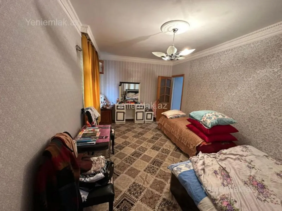 Satılır 1 otaqlı köhnə tikili 37 m²