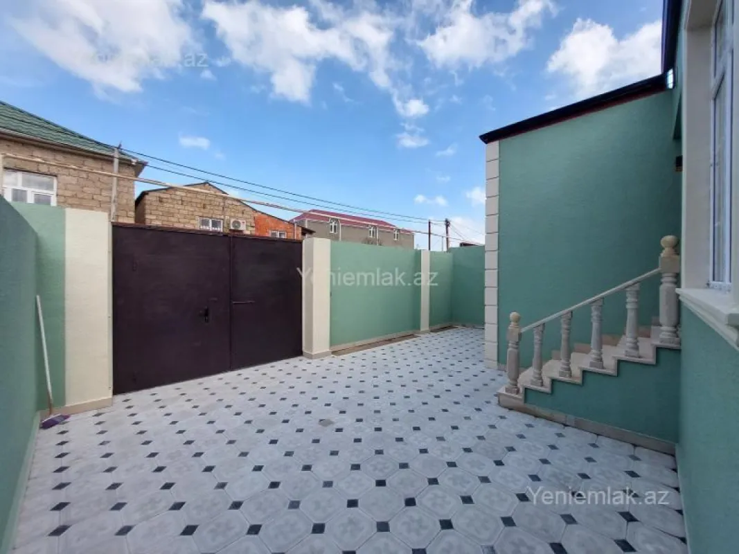Satılır 3 otaqlı həyət evi 100 m²