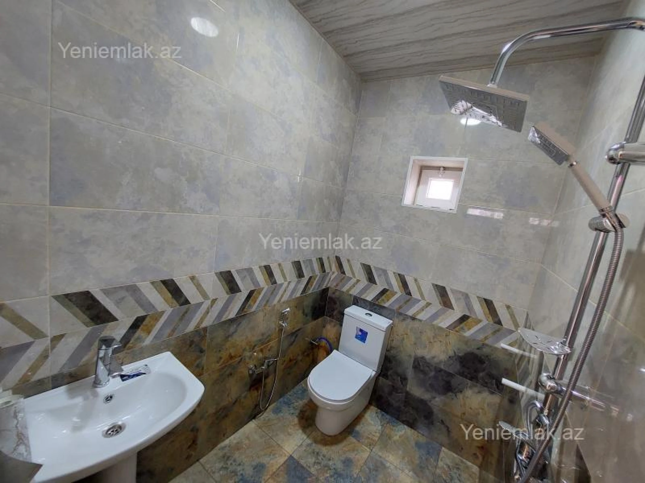 Satılır 3 otaqlı həyət evi 100 m²