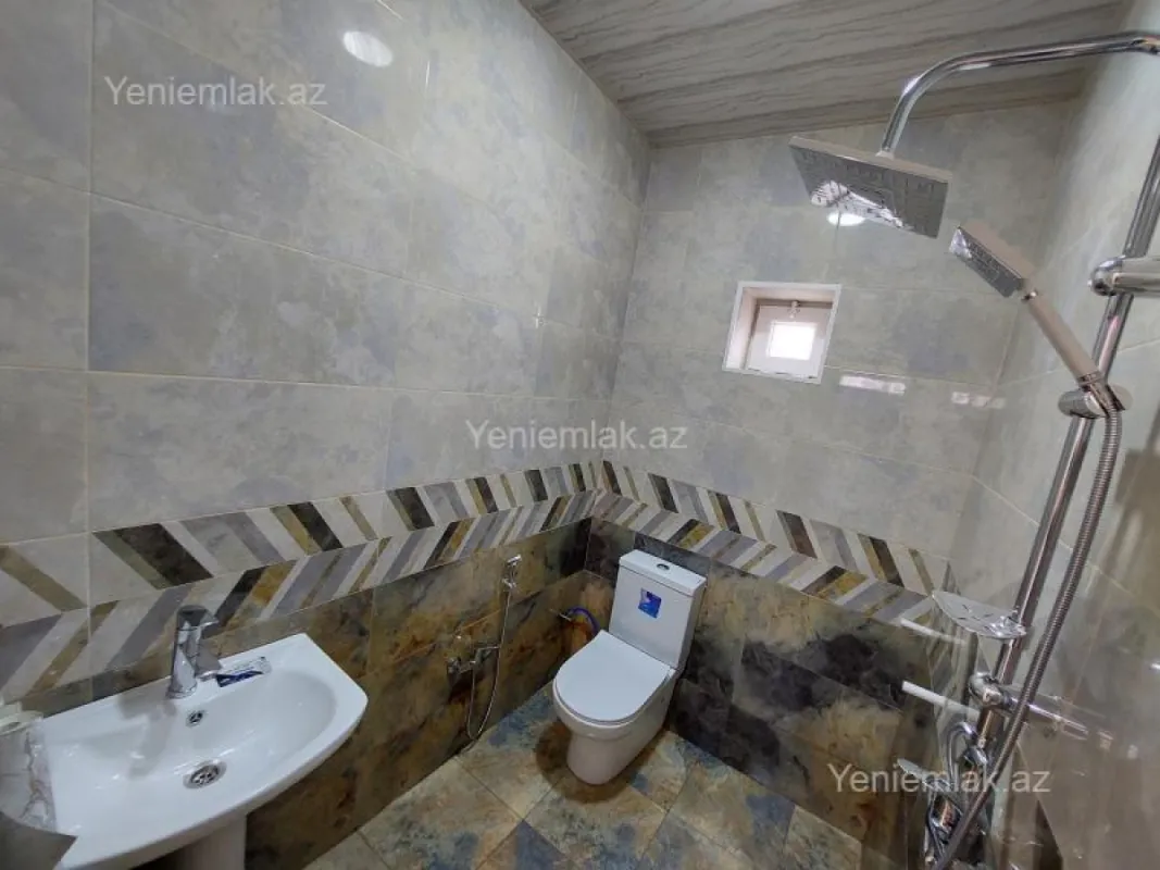 Satılır 3 otaqlı həyət evi 100 m²