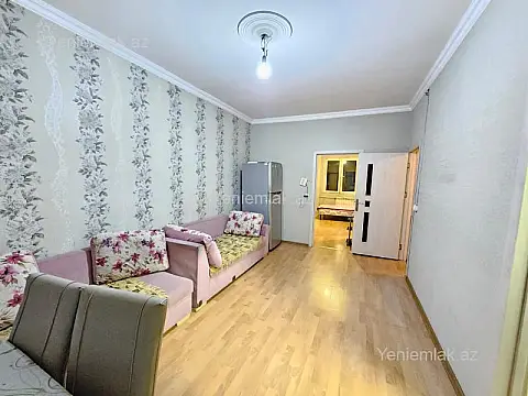 Satılır 2 otaqlı köhnə tikili 50 m²