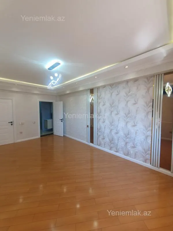 Satılır 3 otaqlı yeni tikili 134 m²