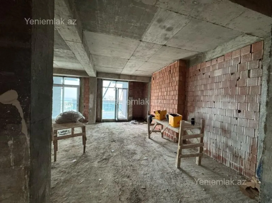 Satılır 4 otaqlı yeni tikili 208 m²