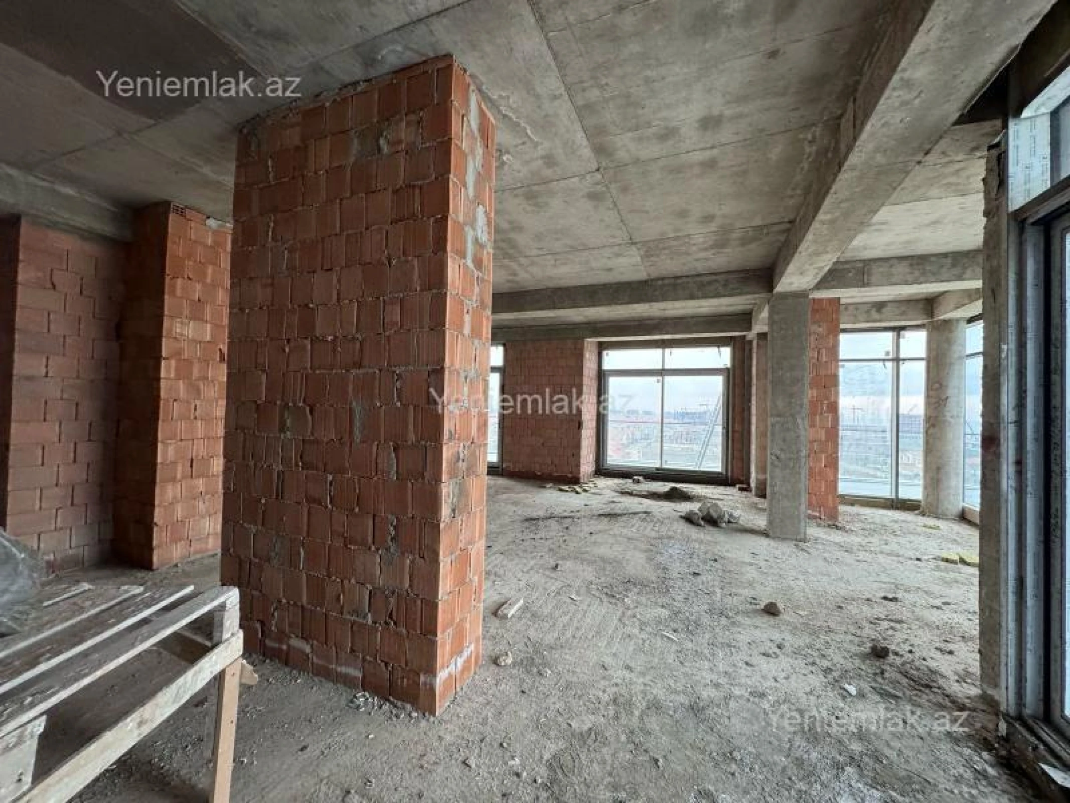 Satılır 4 otaqlı yeni tikili 208 m²