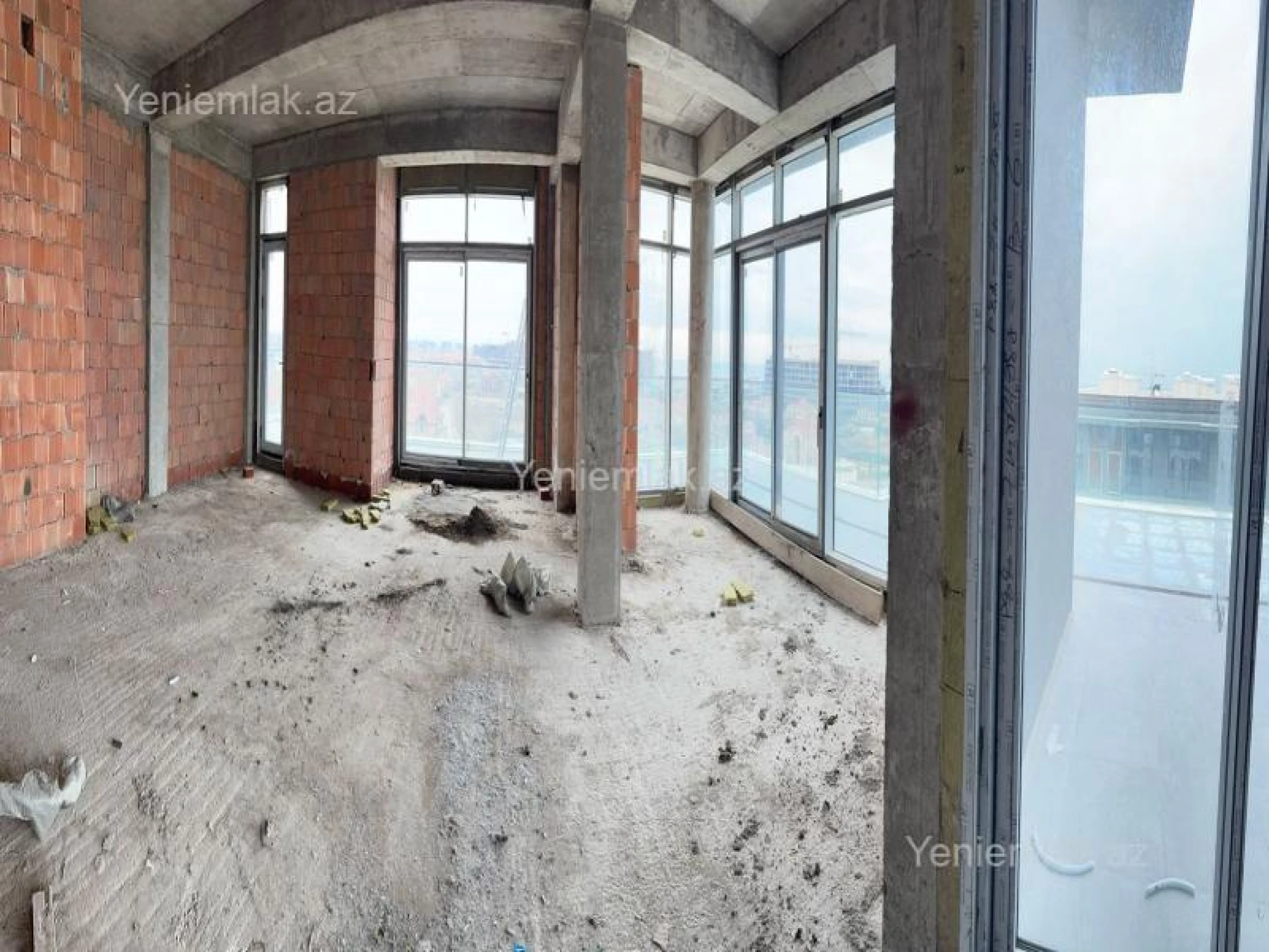 Satılır 4 otaqlı yeni tikili 208 m²