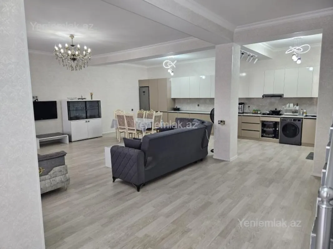 Satılır 4 otaqlı həyət evi 200 m²