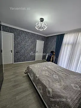 Satılır 4 otaqlı həyət evi 200 m²