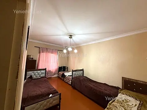 Satılır 3 otaqlı köhnə tikili 80 m²