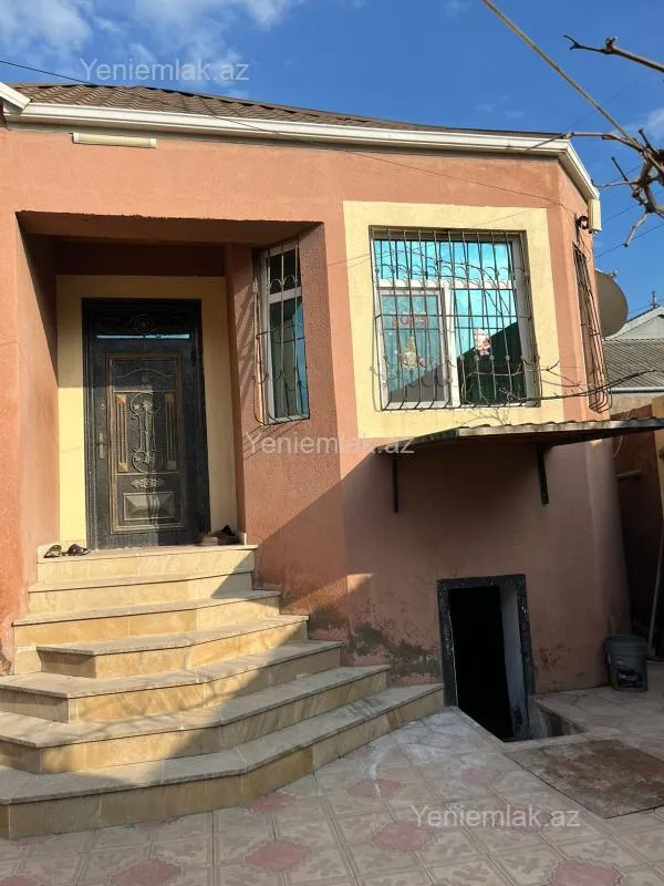 Satılır 4 otaqlı həyət evi 102.15 m²