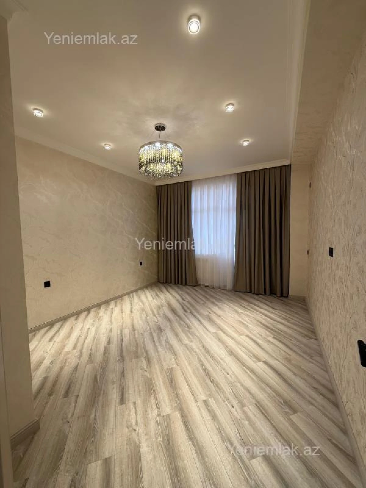 Satılır 3 otaqlı yeni tikili 86 m²