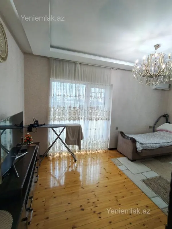 Satılır 1 otaqlı köhnə tikili 40 m²