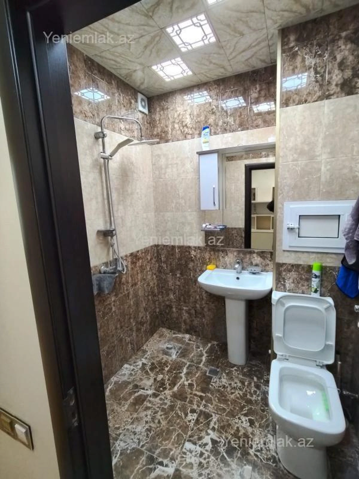 Satılır 1 otaqlı köhnə tikili 40 m²