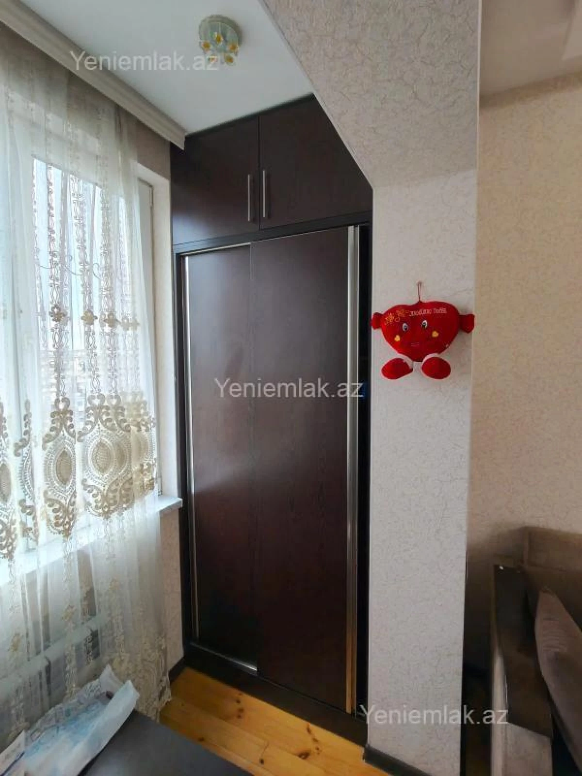 Satılır 1 otaqlı köhnə tikili 40 m²
