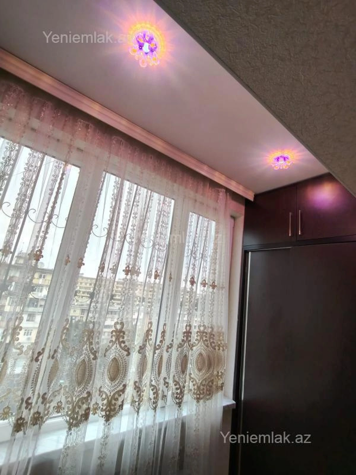 Satılır 1 otaqlı köhnə tikili 40 m²