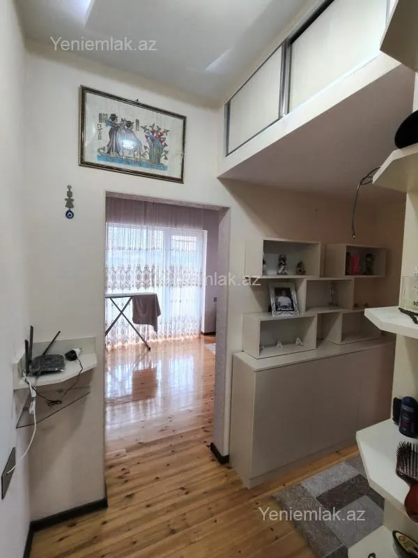 Satılır 1 otaqlı köhnə tikili 40 m²