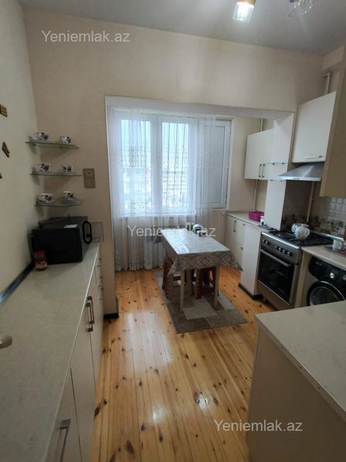 Satılır 1 otaqlı köhnə tikili 40 m²