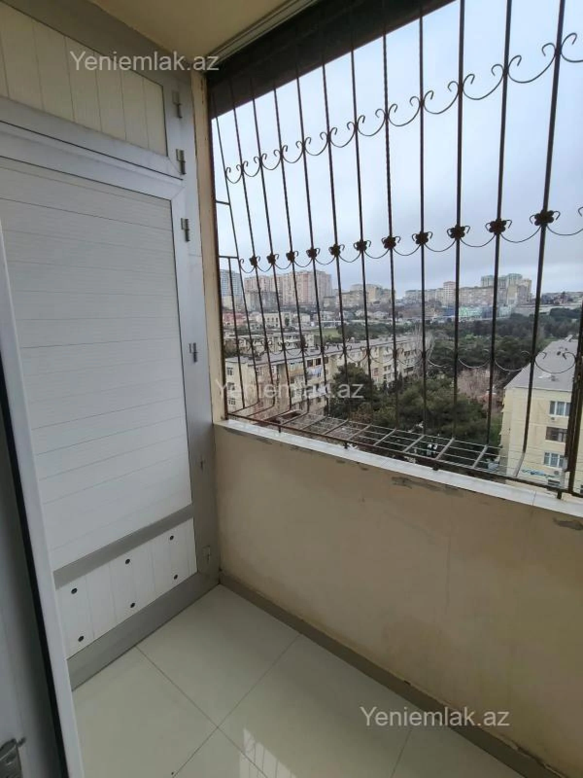 Satılır 1 otaqlı köhnə tikili 40 m²