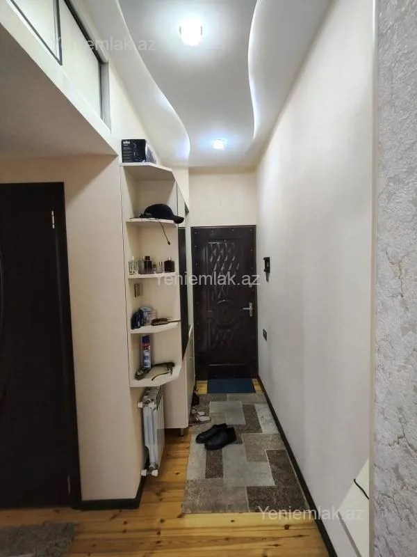 Satılır 1 otaqlı köhnə tikili 40 m²