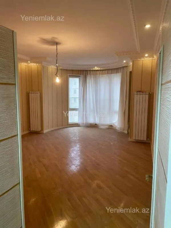 Satılır 2 otaqlı yeni tikili 68 m²