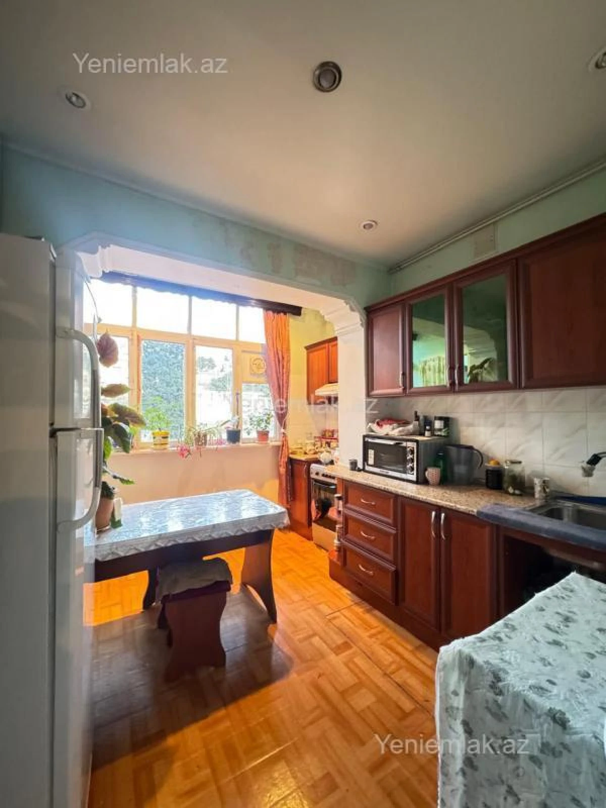 Satılır 2 otaqlı köhnə tikili 60 m²