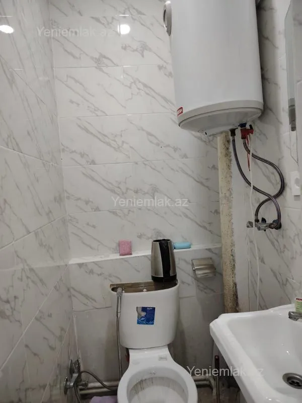 Satılır 3 otaqlı ofis 100 m²