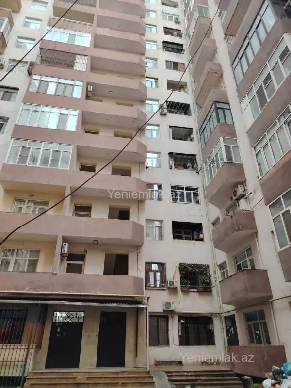 Satılır 3 otaqlı ofis 100 m²