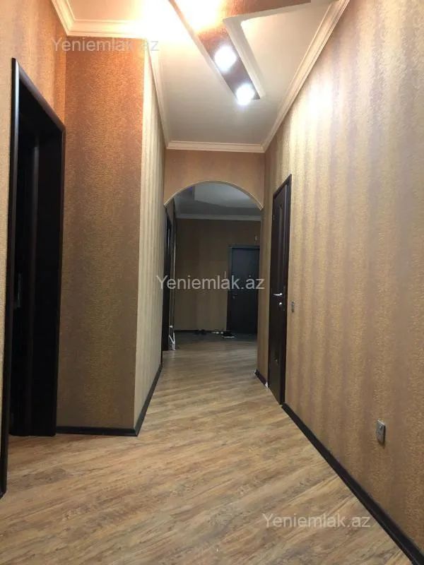 Satılır 3 otaqlı yeni tikili 150 m²