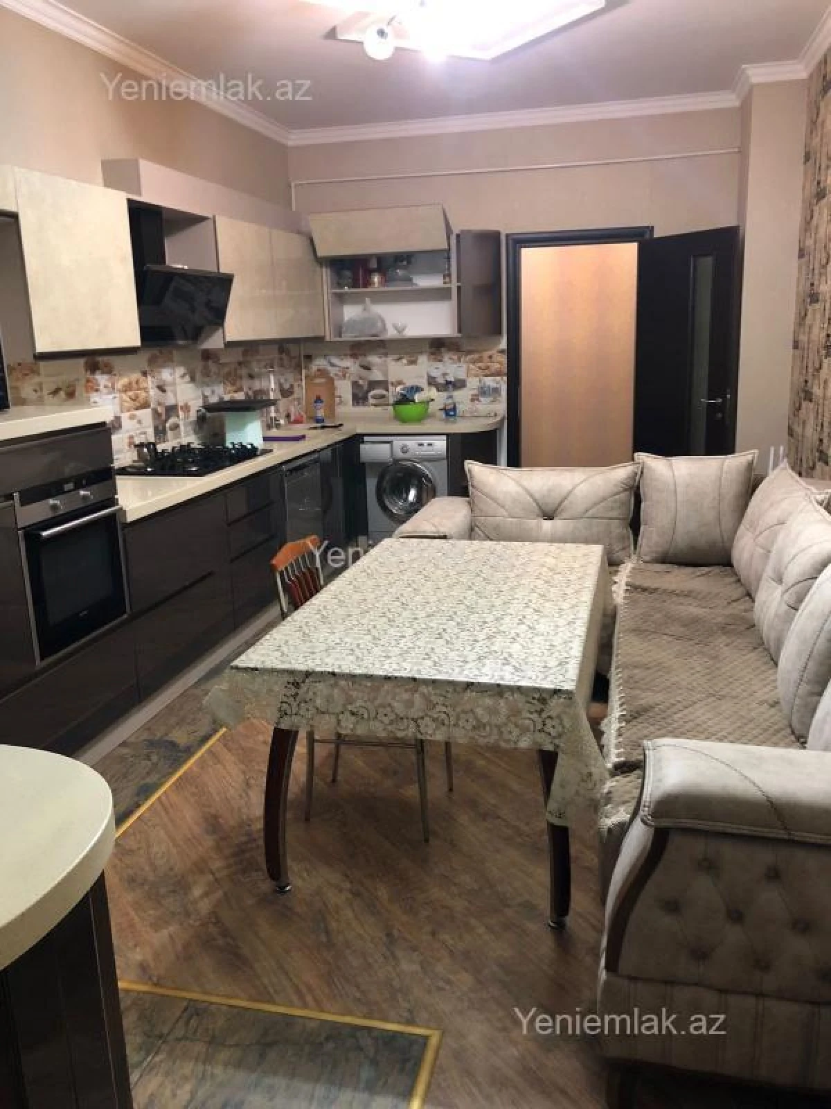 Satılır 3 otaqlı yeni tikili 150 m²