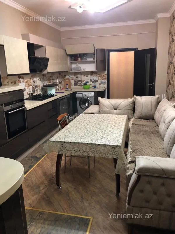 Satılır 3 otaqlı yeni tikili 150 m²