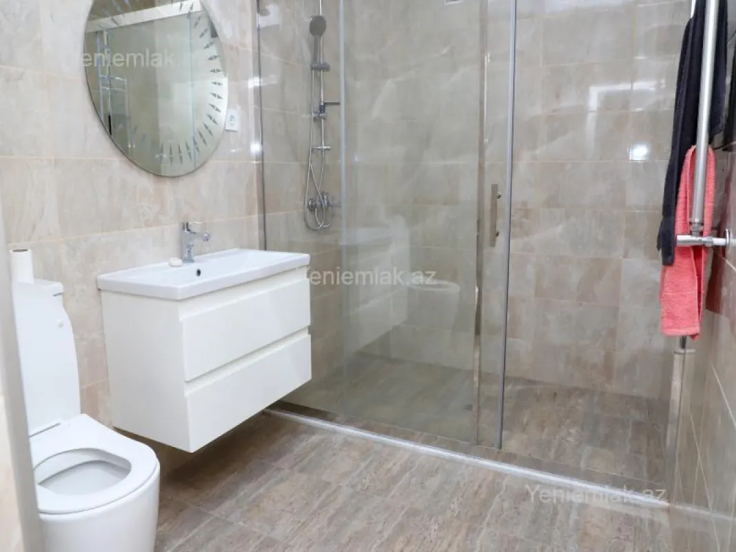Satılır 6 otaqlı həyət evi 300 m²