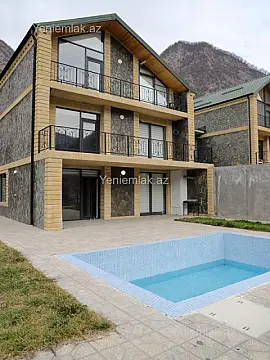 Satılır 6 otaqlı həyət evi 300 m² — Qax 6 otaq 300.00 m²