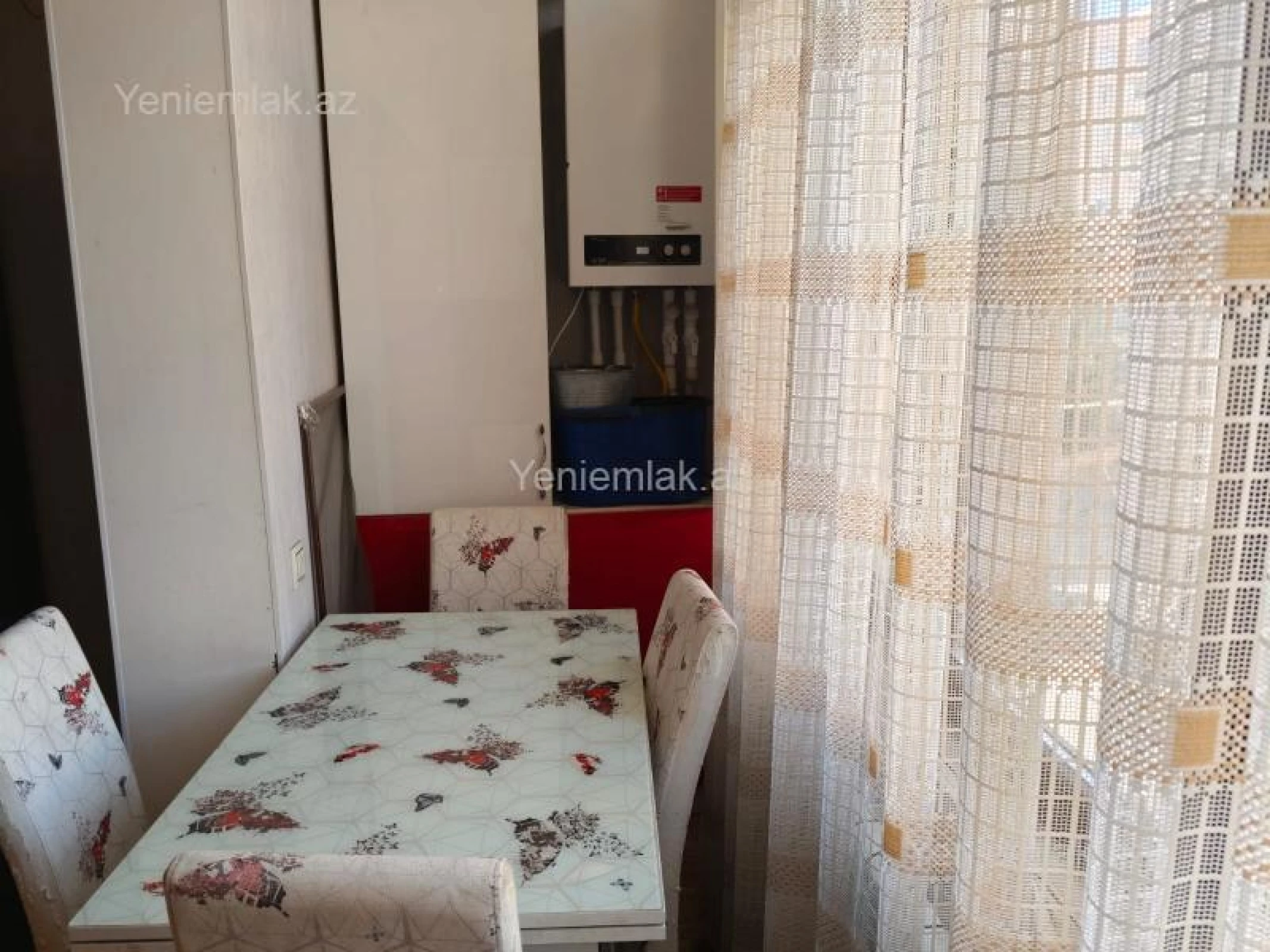 Satılır 5 otaqlı köhnə tikili 120 m²