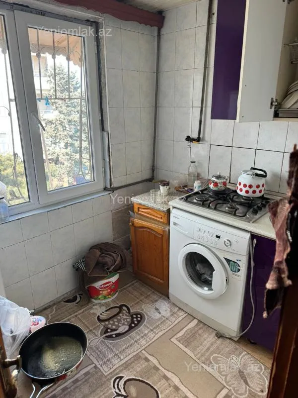 Satılır 2 otaqlı köhnə tikili 60 m²