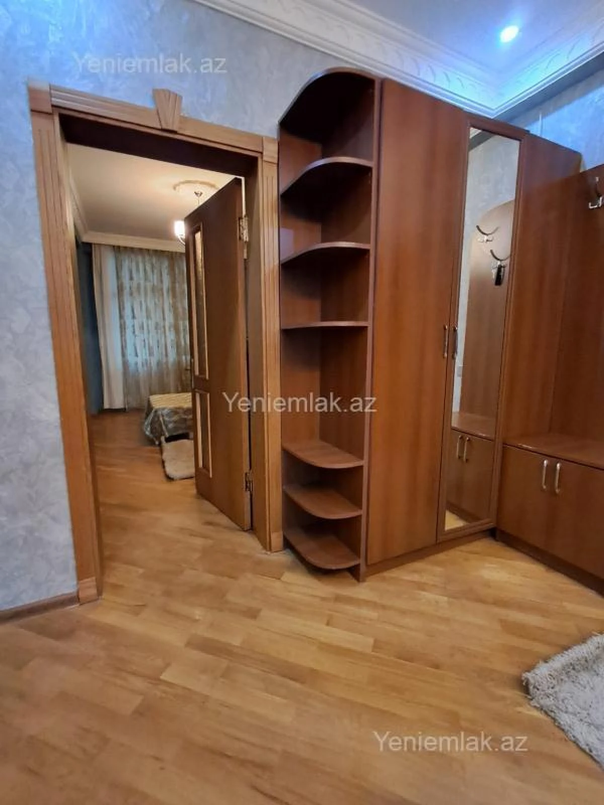 Satılır 3 otaqlı yeni tikili 130 m²