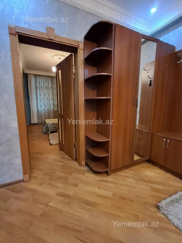 Satılır 3 otaqlı yeni tikili 130 m²