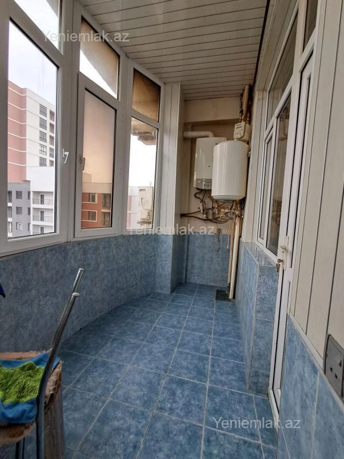 Satılır 3 otaqlı yeni tikili 130 m²